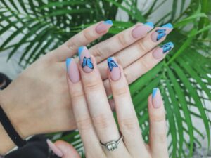 Difference Between Gel and Acrylic Nails